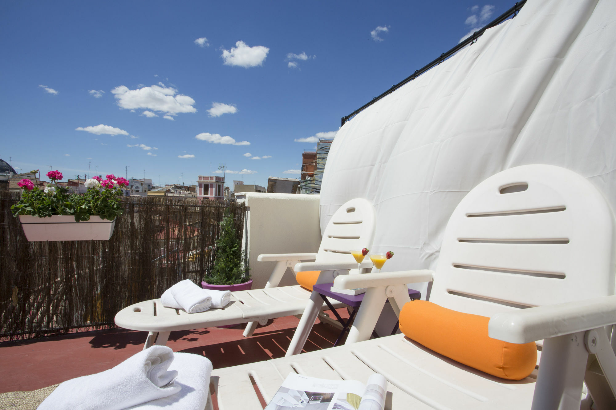 Apartment Singularstays Plaza Del Mercado Valencia